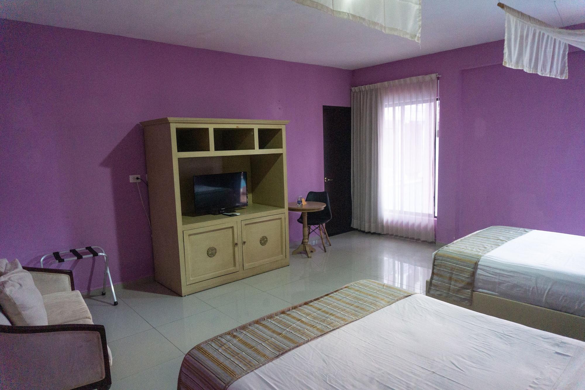 Hotel Lavanda Cas Merida Exterior photo A room at the hotel
