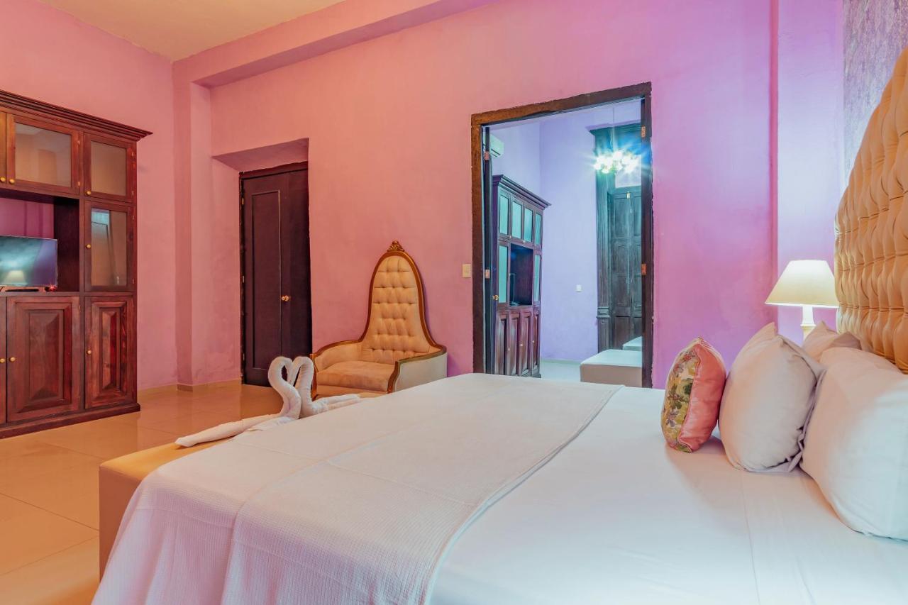 Hotel Lavanda Cas Merida Exterior photo A bedroom at the hotel